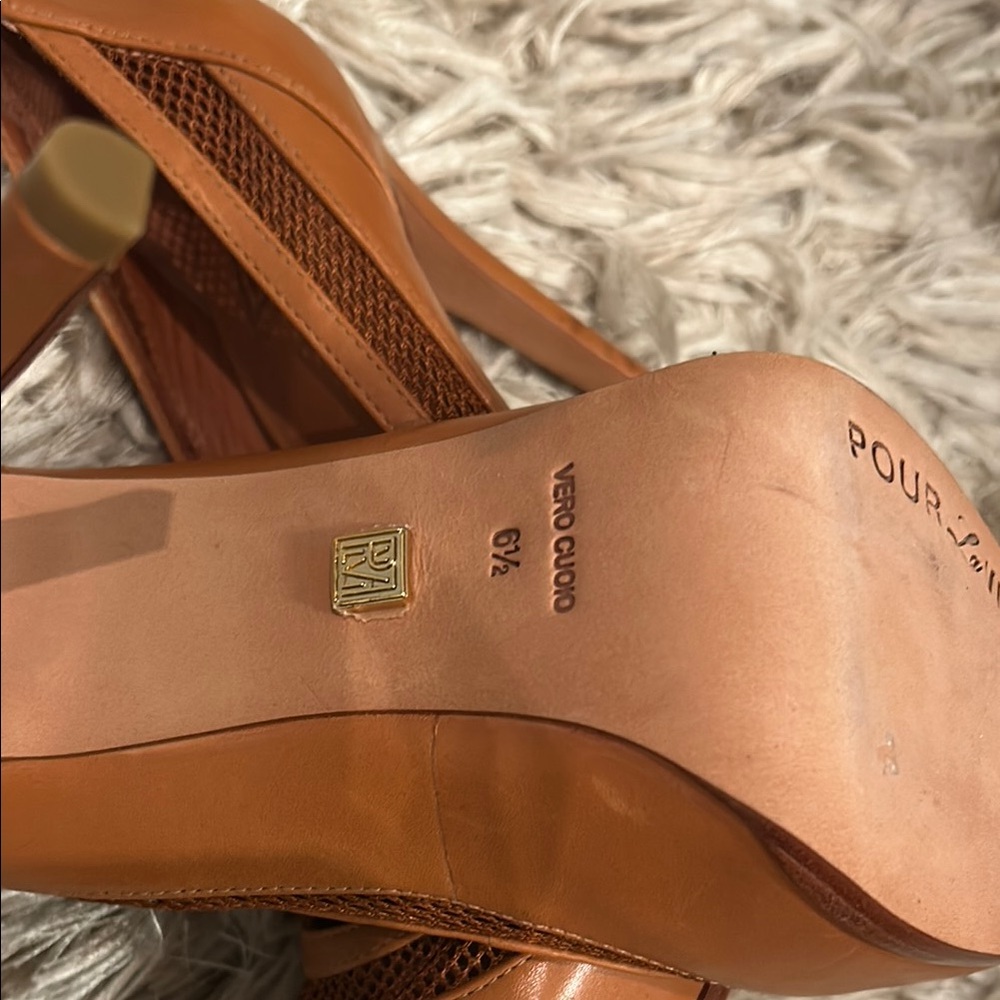 POUR LA VICTOIRE Brown Leather Women's Shoes NEVER WORN! - Picture 4 of 6